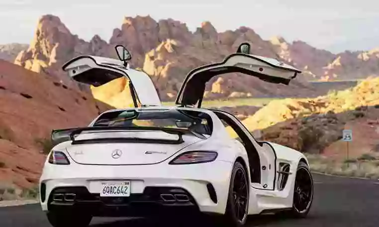 How Much It Cost To Ride Mercedes C63 Amg In Dubai