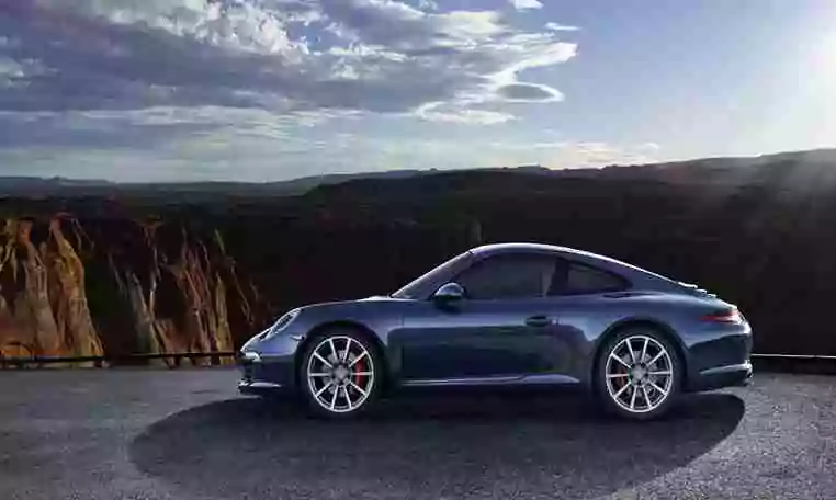 Porsche hire in dubai 