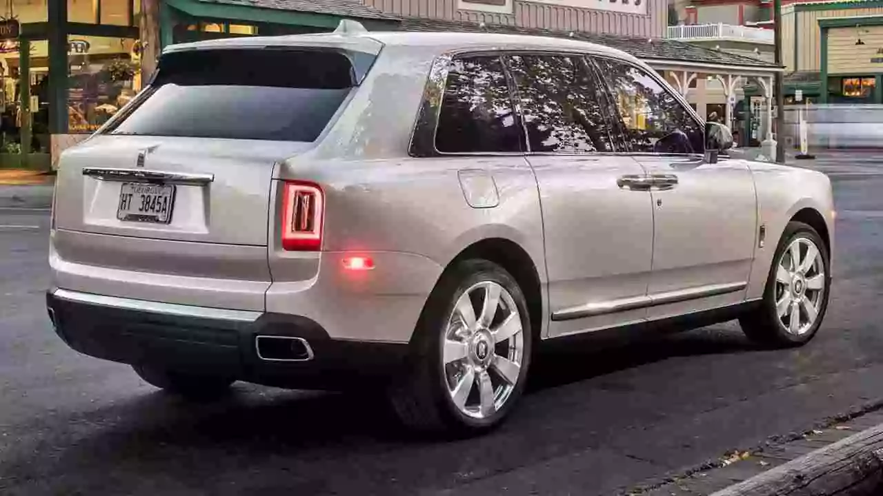 Hire A Rolls Royce Cullinan For An Hour In Dubai